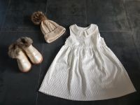 Festkleid creme weiß Gr 92 mit Stiefel Gr. 23 und Mütze Ludwigslust - Landkreis - Wittenförden Vorschau