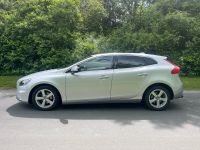 Volvo V40 Tüv 08/25 Service u. Zahnriemen neu Bayern - Würzburg Vorschau