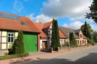 Nur zur Vermietung! Stark renovierungsbedürftiges Reihenhaus mit Garten in Salzwedel Sachsen-Anhalt - Salzwedel Vorschau