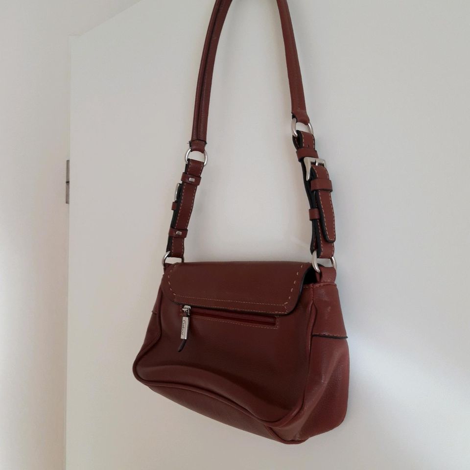 Handtasche Bordeaux in Halle