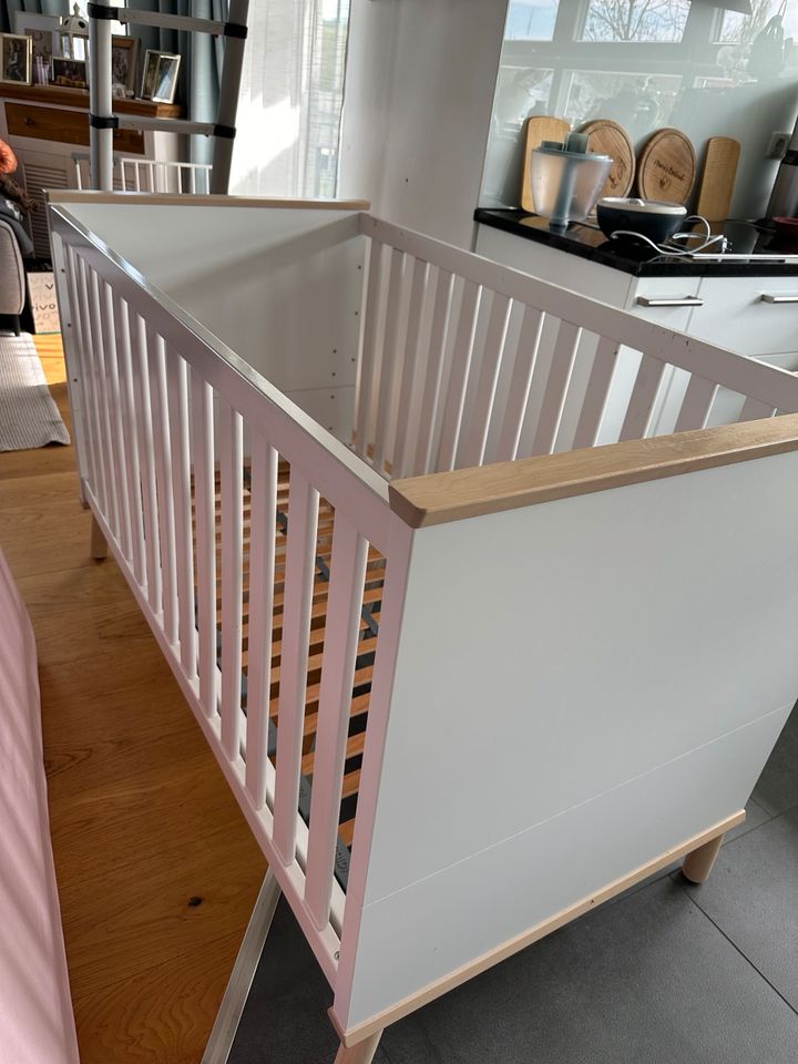 Paidi Babybett Ylvie Baby Gitterbett 70x140 cm mit Matraze in Hofheim am Taunus