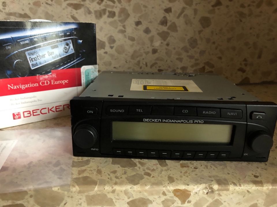 Autoradio mit Navi von Becker Indianapolis Pro, Typ BE 7955 in Adenbüttel