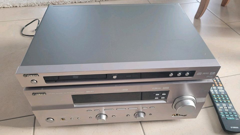 Yamaha Soundbar und einen DVD Player in Fürstenzell