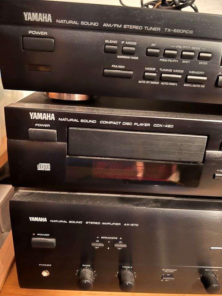 Stereoanlage Yamaha, schwarz, incl. FB in Pürgen