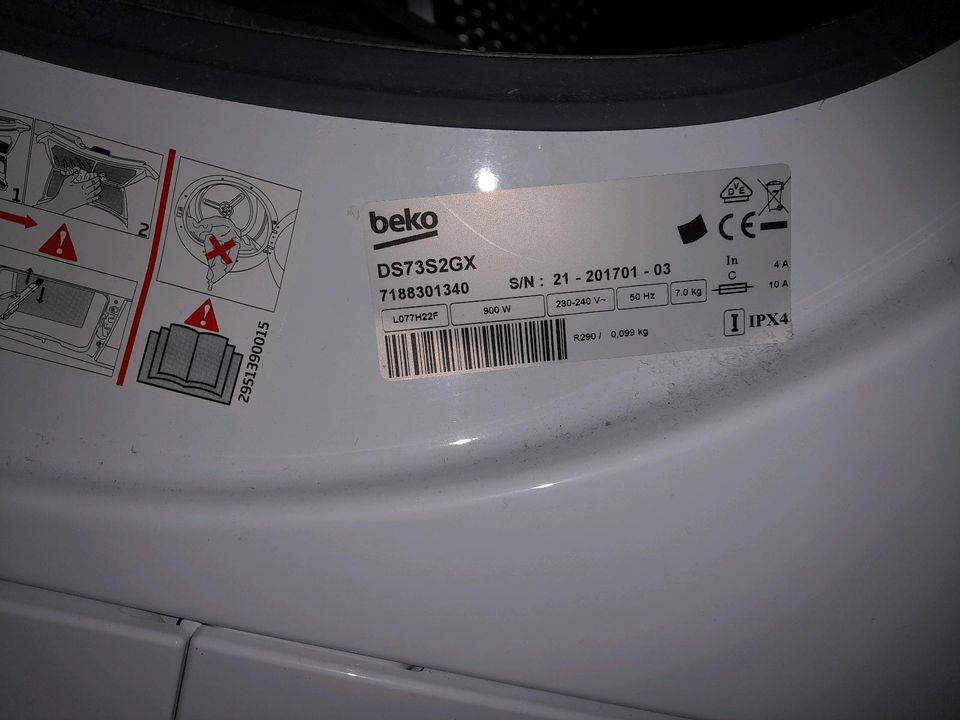 BEKO DS73S2GX Wäschetrockner A+ mit Wärmepumpe, unter 2 Jahre alt in Waldbrunn