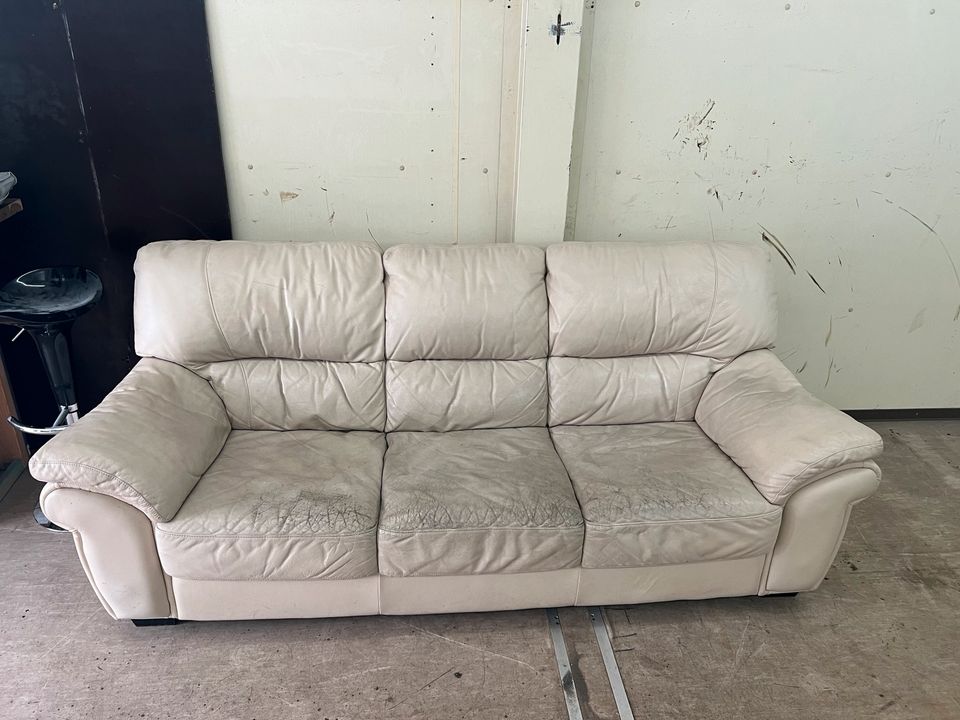 Couch Sofa Leder beige in Leverkusen