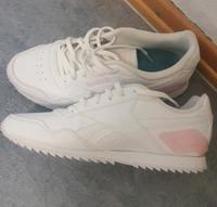 Sneaker / Turnschuhe Größe 39  neuwertig Frankfurt am Main - Sachsenhausen Vorschau