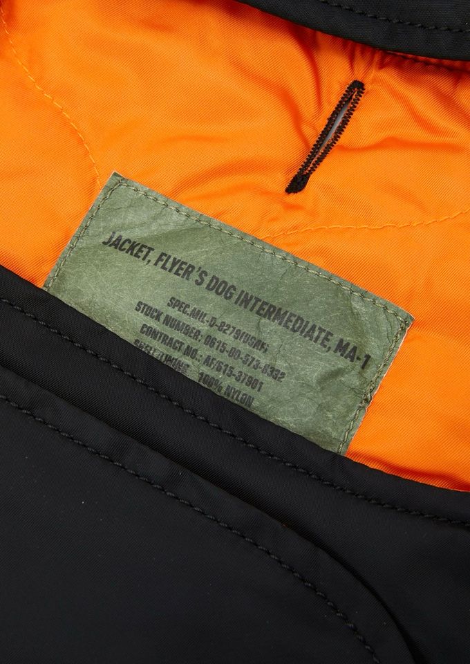 alpha industries Hunde Regenjacke Neuwertig in Schacht-Audorf