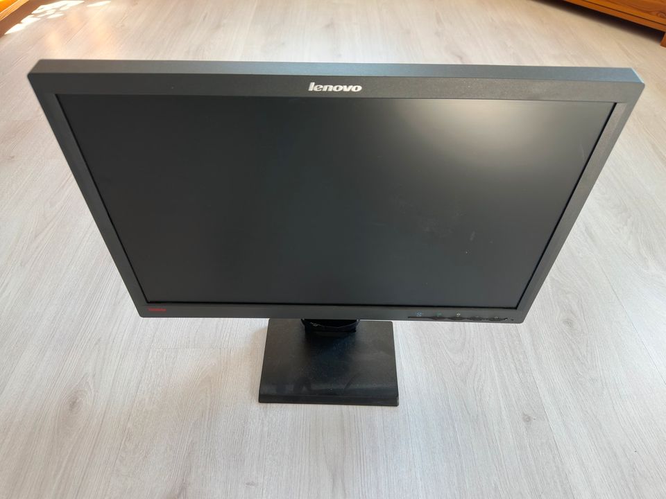 Lenovo 22“ Monitor in Neusalza-Spremberg