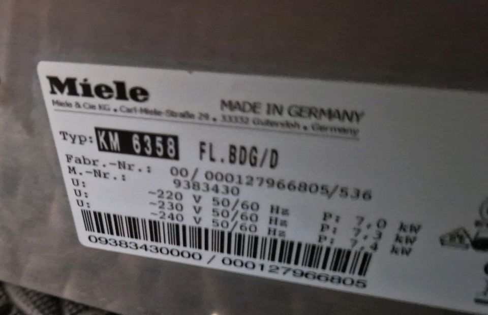 Miele KM 6358 FL. NEU Induktionskochfeld Rahmenlos  NEU in Spenge