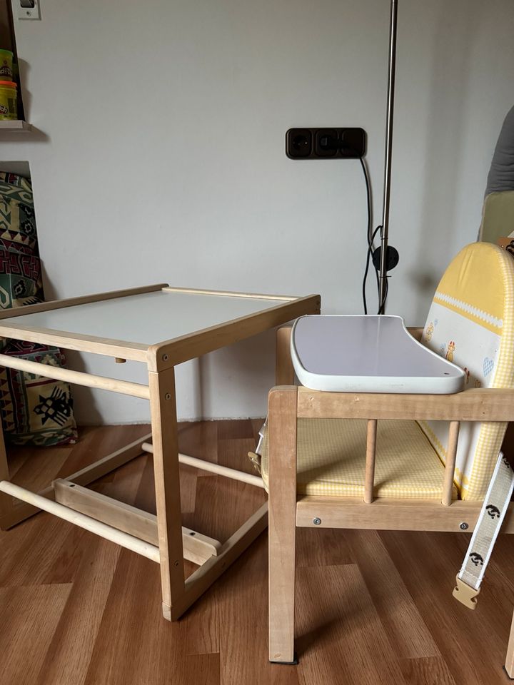 Kinderhochstuhl/ Tisch Stuhl Ser in Lahnstein