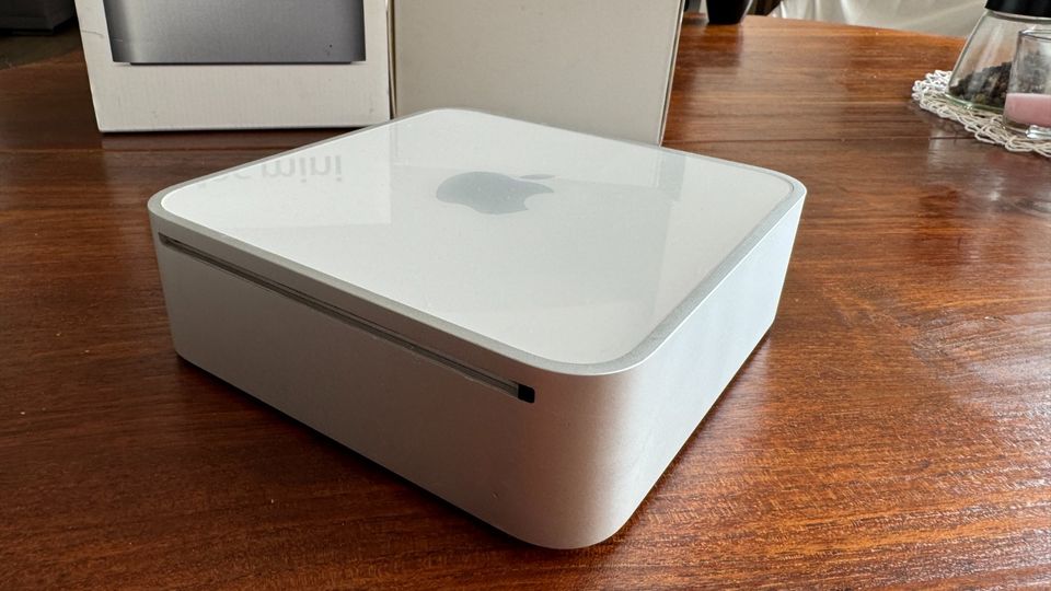 APPLE MAC Mini, SONOMA, 256 GB SAMSUNG SSD, 8 GB RAM in Gießen