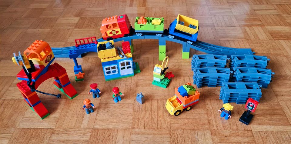 Lego Duplo Eisenbahn (10508) vollständig in Essen