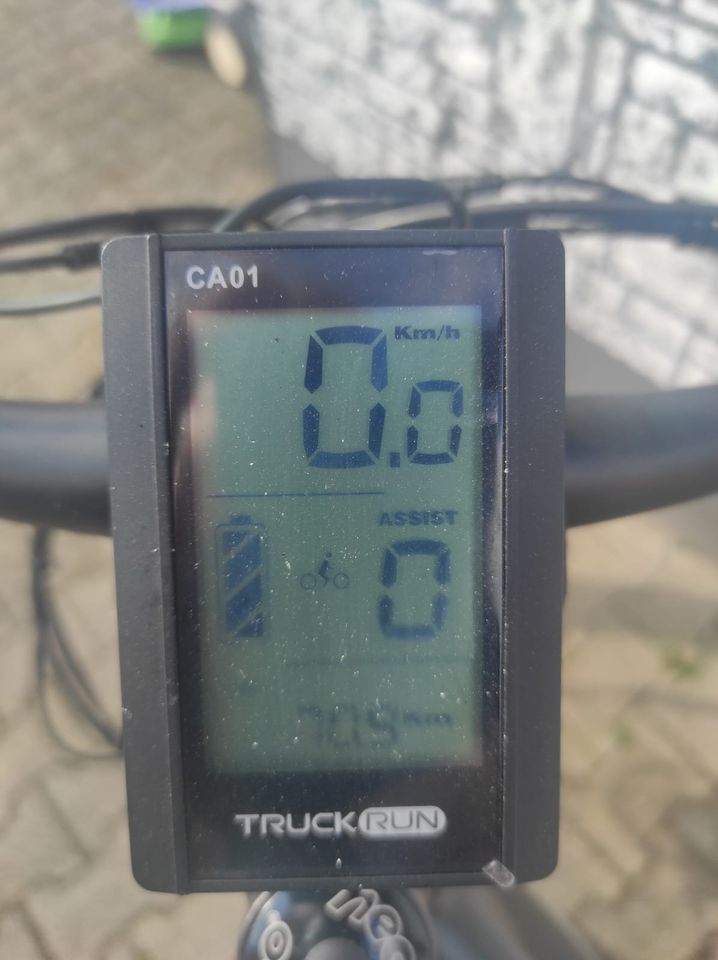 Fahrrad E-Bike Fat Bike 500 Watt 48V 26 Zoll in Straßkirchen