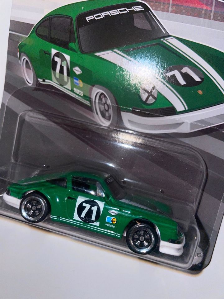 Hot Wheels Vintage Racing Club Lamborghini Miura SV Porsche 911 in Leipzig