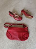 Handtasche, rot  u. passende rote Schuhe, Gr. 38 Berlin - Charlottenburg Vorschau