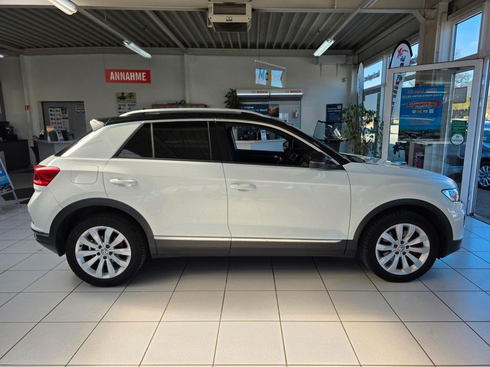 Volkswagen T-Roc Sport 2.0 TSI 4Motion DSG Navi LED AHK ACC in Roetgen