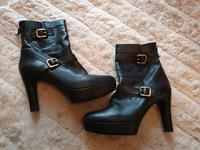 Super edle Stiefeletten UNISA Gr. 41 schwarz Nordrhein-Westfalen - Ratingen Vorschau