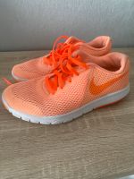 Nike Sneaker Schuhe Orange Neon 36 Niedersachsen - Hammah Vorschau