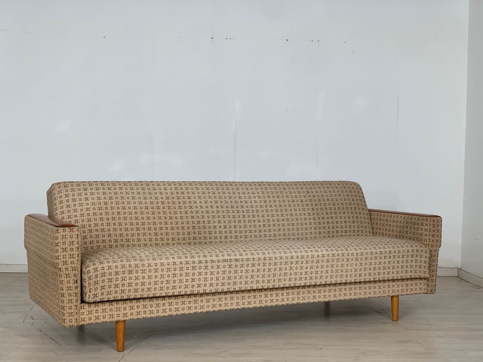 MID CENTURY SOFA COUCH SCHLAFSOFA DEYBED VINTAGE in Berlin