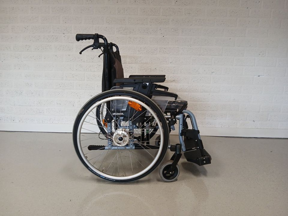 Klappbarer Aluminium-Rollstuhl Otto Bock Motus CV 52 cm in Straelen