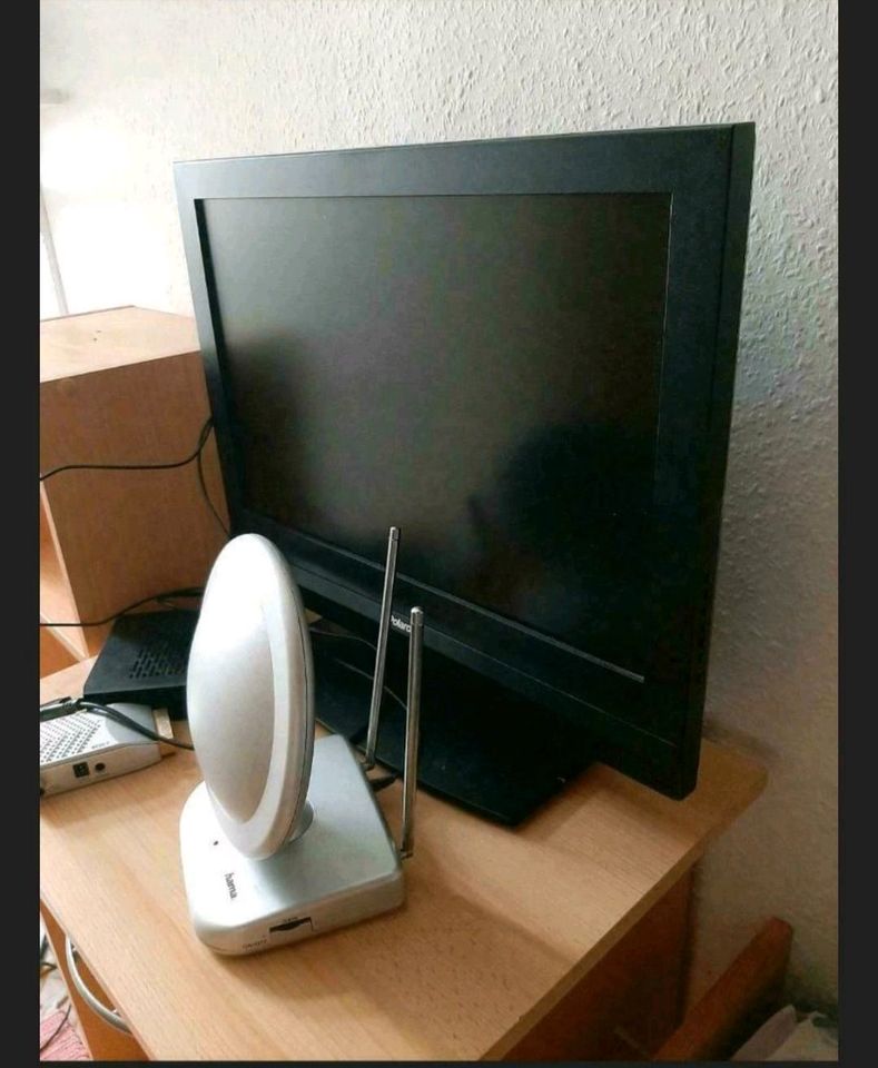 TV, Receiver,Zimmerantenne, Fernbedienung in Berlin