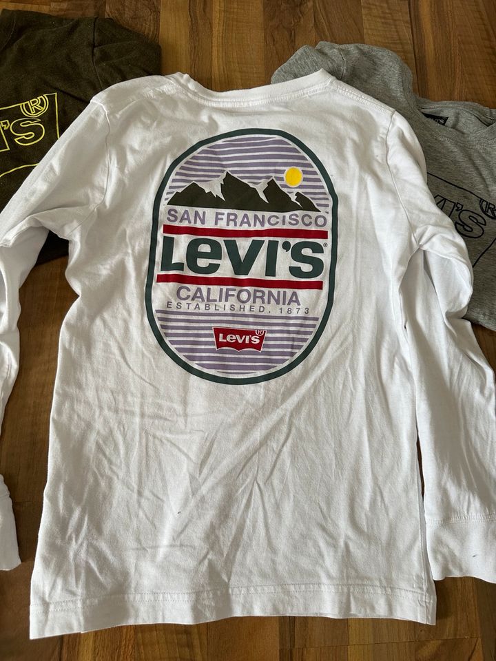 Levi’s Langarm Shirts Jungen Paket 140 in Zwickau