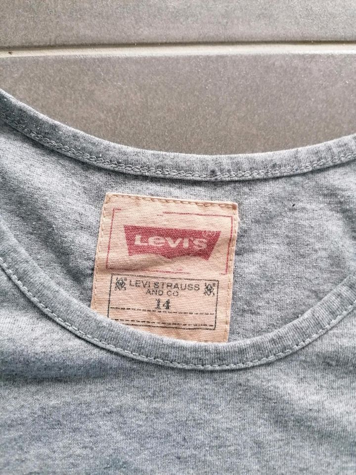 Damen, Teenager und Kinder Tshirt Levi's in Überherrn