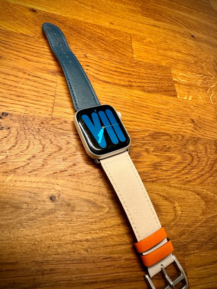 Apple Watch Series 6 (44mm) - 7 Armbänder in Dortmund