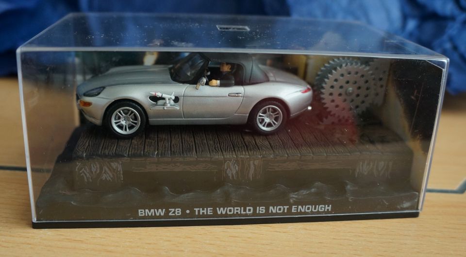 James Bond Collection BMW Z8 - The World is not enough in Berg bei Neumarkt i.d.Opf.