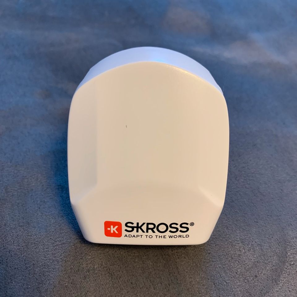 Skross Doppel/Reise USB Netzteil/Charger/Adapter/Ladegerät in Hamburg