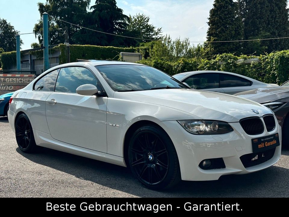 BMW 320i Aut. Coupé M - PAKET * XENON * NAVI * TOP * in Essen