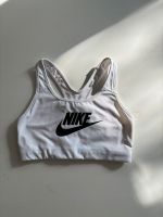 Nike Sport BH in weiß - neuwertig - M Lindenthal - Köln Sülz Vorschau