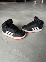 Adidas Kinder Schuhe in Größe 26 Nürnberg (Mittelfr) - Südoststadt Vorschau