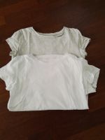 2 T- Shirts in weiß und hellgrau, Gr 158/164 Vahr - Neue Vahr Nord Vorschau