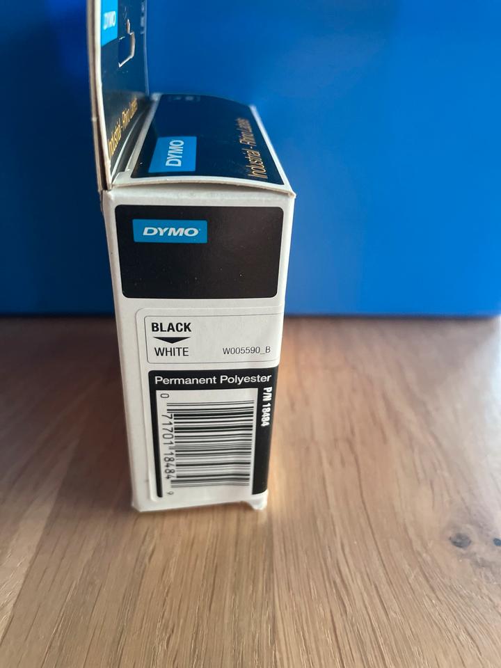 Dymo Permanent Polyester Label Etikettieren Rhino Schriftband in Hohnstorf (Elbe)