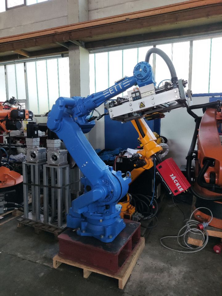 Roboter Yaskawa Motoman SP800N NX100-Steuerung komplett in Buchen (Odenwald)