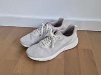 Tamaris Sneaker weiß grau Turnschuhe Sportschuhe leicht mesh Bielefeld - Quelle Vorschau