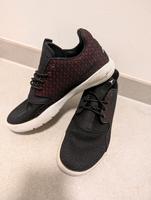 Damen Schuhe, Jordan, Gr. 39, schwarz/rot Nordrhein-Westfalen - Hürth Vorschau