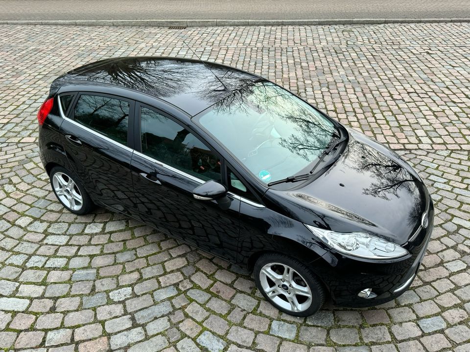 Ford Fiesta 1,4 5-Gang Klima Sitzheizung Alufelgen in Ahrensburg