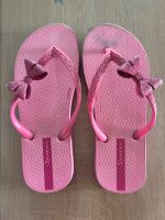 Ipanema Flip Flops Zehentrenner Gr. 31 mit Glitzer Schleife Bayern - Königsbrunn Vorschau