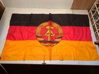 Antike original DDR Flagge ungebraucht Fahne  bestickt Ostalgie Niedersachsen - Neuenhaus Vorschau
