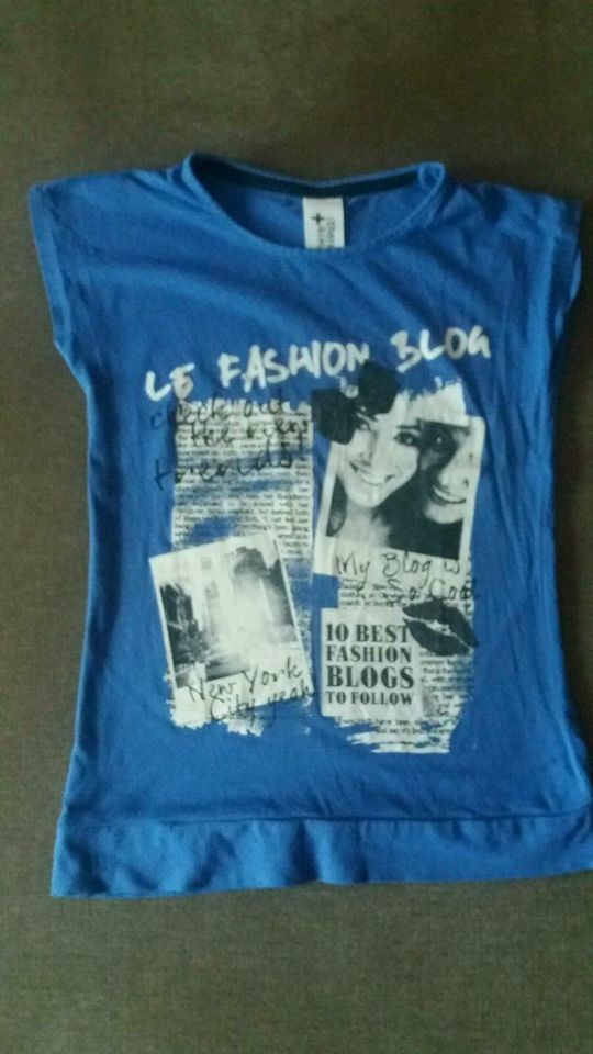 Tshirt blau c&a Größe 122 in Treuenbrietzen