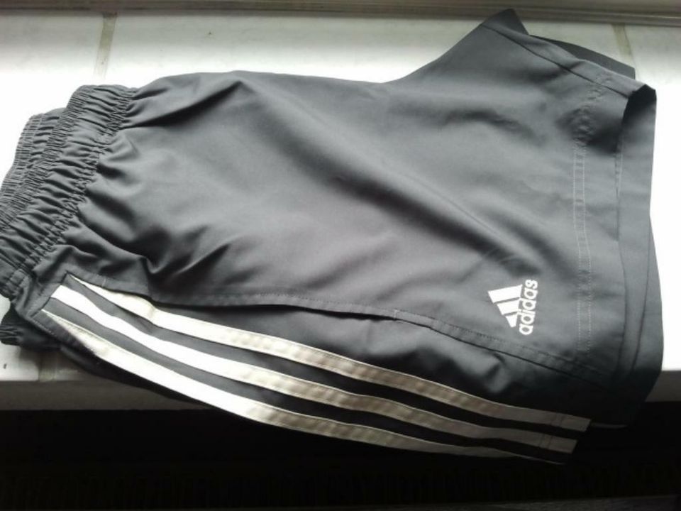 Adidas Herren  Shorts Gr.S  neu in Dortmund