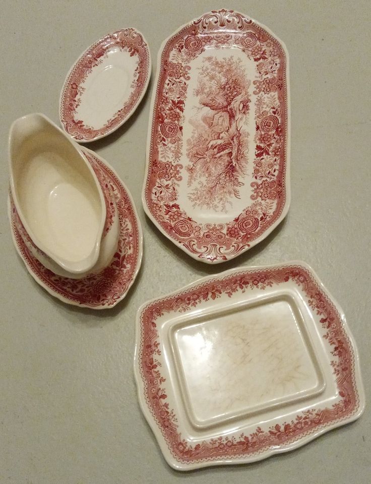 Villeroy & Boch Essgeschirr rot Vintage in Wendtorf