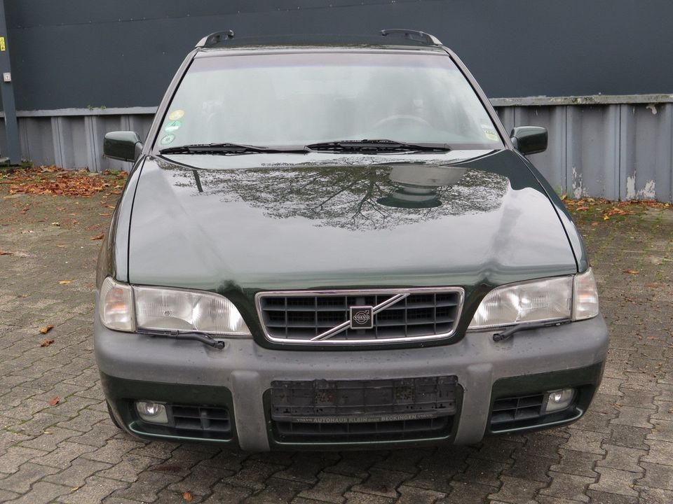 Volvo V70 Allrad Standhzg Tüv Neu Kein Wartstau 1. HND in Saarbrücken