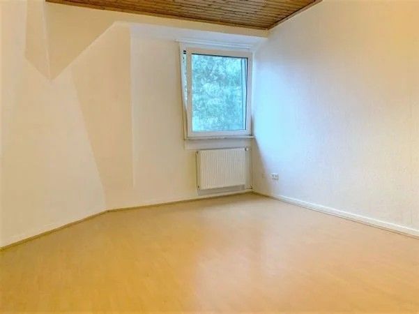 GEPFLEGTE 2-ZIMMER WOHNUNG MIT EINBAUKÜCHE! in Wuppertal