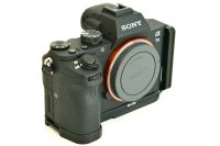 Sony A7 II Kamera Body NEUZUSTAND 1900Click + L-Winkel Niedersachsen - Nienburg (Weser) Vorschau