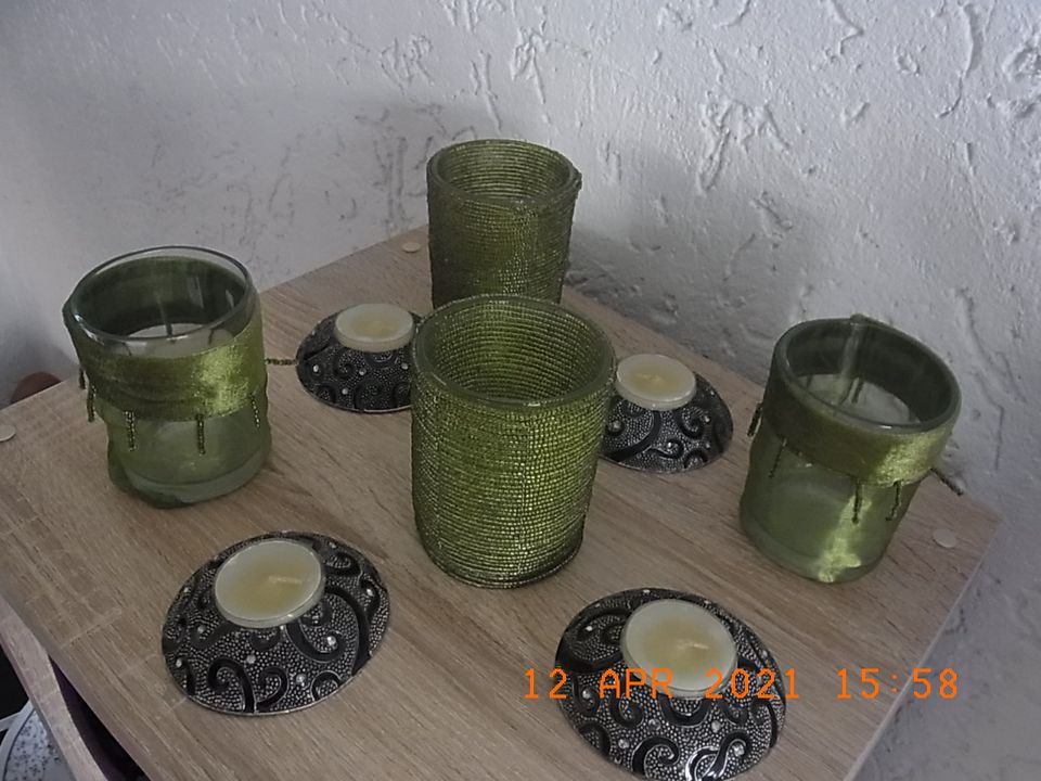 Grüne Teelicht -Halter und Teelicht - Gläser, 8-teilige Kombinati in Rommersheim