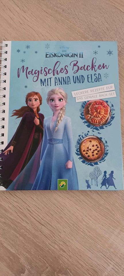 Becherküche mit Anna und Elsa, mit Becherset in Marburg